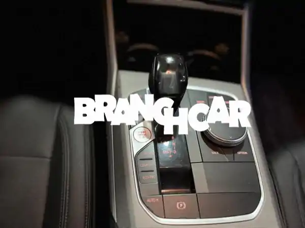 فرصة لا تعوض! BMW 318d موديل 2021 نظيفة جداً للبيع في الدار البيضاء - مع ضمان وعروض حصرية من AUTO REDA