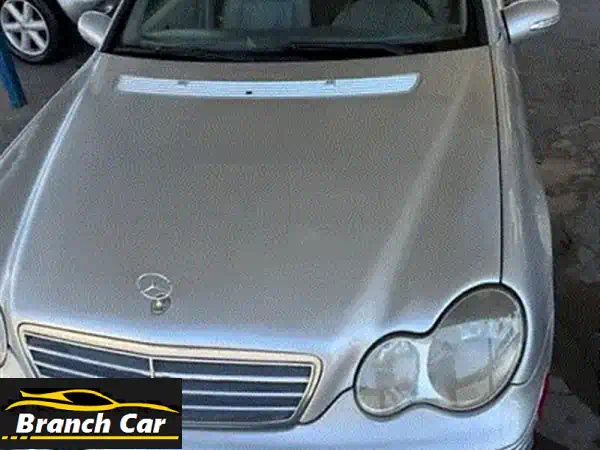 مرسيدس بنز 2005 بحالة ممتازة - فرصة لا تُفوّت!