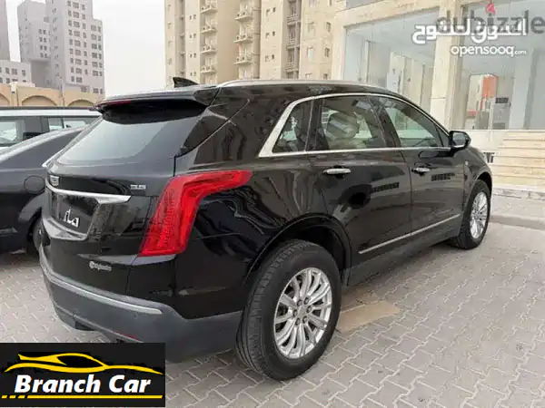 كاديلاك XT5 2017 سوداء - بحالة ممتازة! (عداد 100 ألف كم فقط)