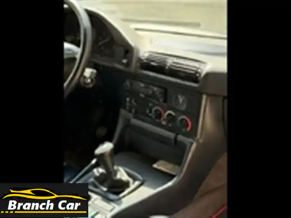 BMW 518i 1993: كلاسيكية أنيقة وعملية للبيع - حالة ممتازة!