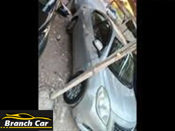 نيسان صني 2013 بحالة ممتازة! فبريكا، بطارية وكاوتش جدد!