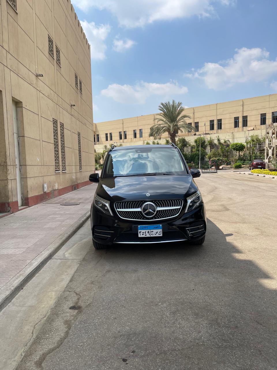 Rent a Mercedes Viano with Driver: Premium Space & Luxury for VIP Groups!