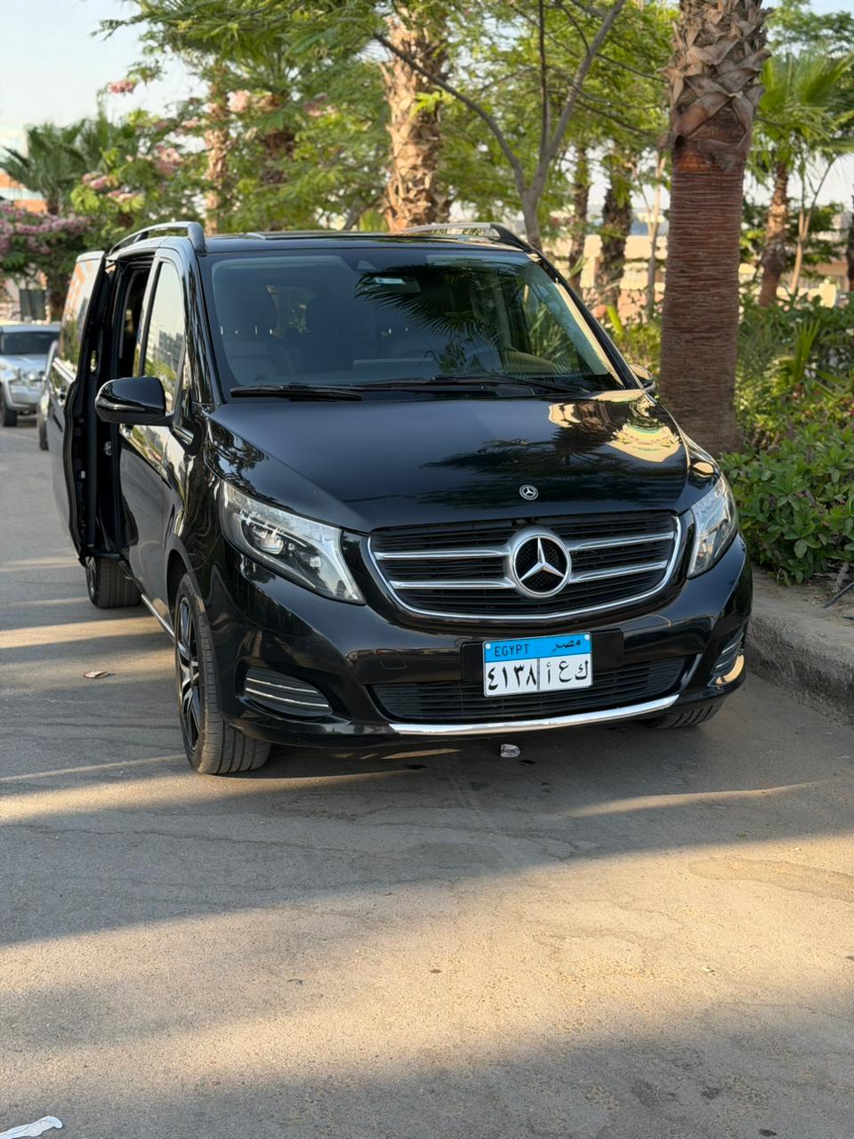 إيجار مرسيدس فيانو مع سائق في مصر | راحة...