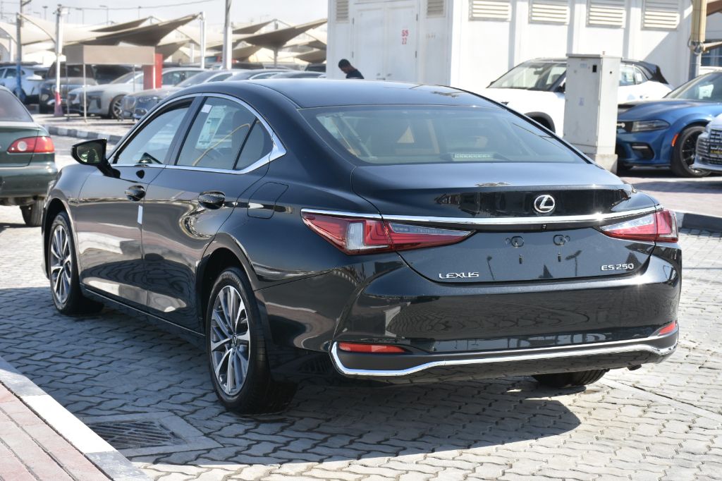 لكزس ES 250 V4 2.5L 2024 مواصفات كاملة، 0 كم
