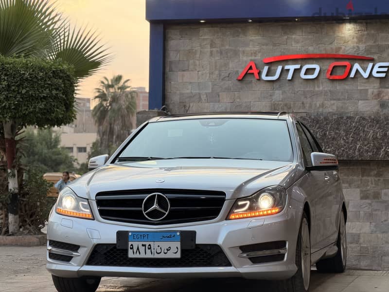 MERCEDES C 200 AMG 2013 KM 140,000 FACTORY PAINT