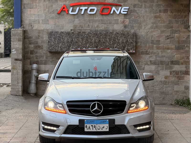MERCEDES C 200 AMG 2013 KM 140,000 FACTORY PAINT