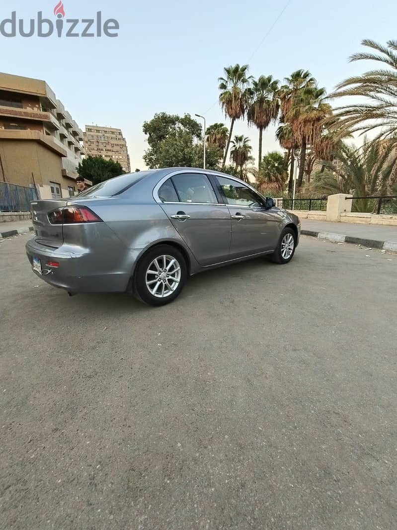 ميتسوبيشي لانسر شارك 2016 Mitsubishi lancer shark