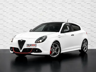 Alfa RomeoGIULIETTAVeloceALFA ROMEO GIULIETTA VELOCE | GCC | IMMEDIATE SHOWROOM DELIVERY | WARRANTY202132,000 kmLeft HandGCC SpecsGreen...