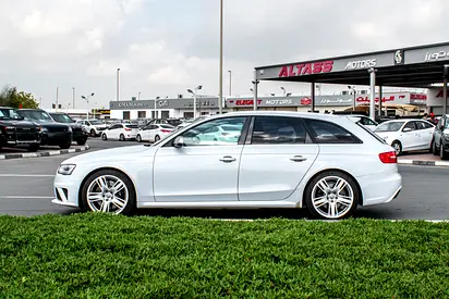 +1418AED135,000Car of the WeekAudiRS4Other2014