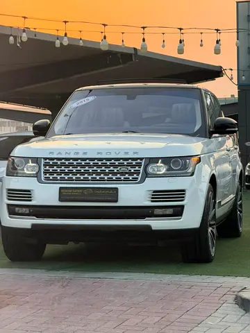 16AED47,000premiumLand RoverRange RoverVogue Superchargedرنج روفر سوبر اتشارج اوتو بايجرافيك موديل 2015 صبغ وكاله Land Rover Range Rover...