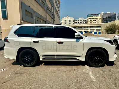 LexusLX-SeriesLX 570 SignatureLexus LX 570 Signature 2020 | GCC Specs | Low Mileage | Full Option202061,100 kmLeft HandGCC SpecsAl...