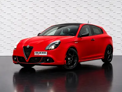 Alfa RomeoGIULIETTAVeloceALFA ROMEO GIULIETTA VELOCE | GCC | IMMEDIATE SHOWROOM DELIVERY | WARRANTY202079,000 kmLeft HandGCC SpecsGreen...