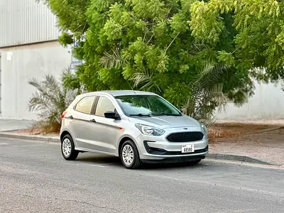 FordFigoAmbiente3 cylinders 1.5 L Super clean the price is final قمة النظافة...