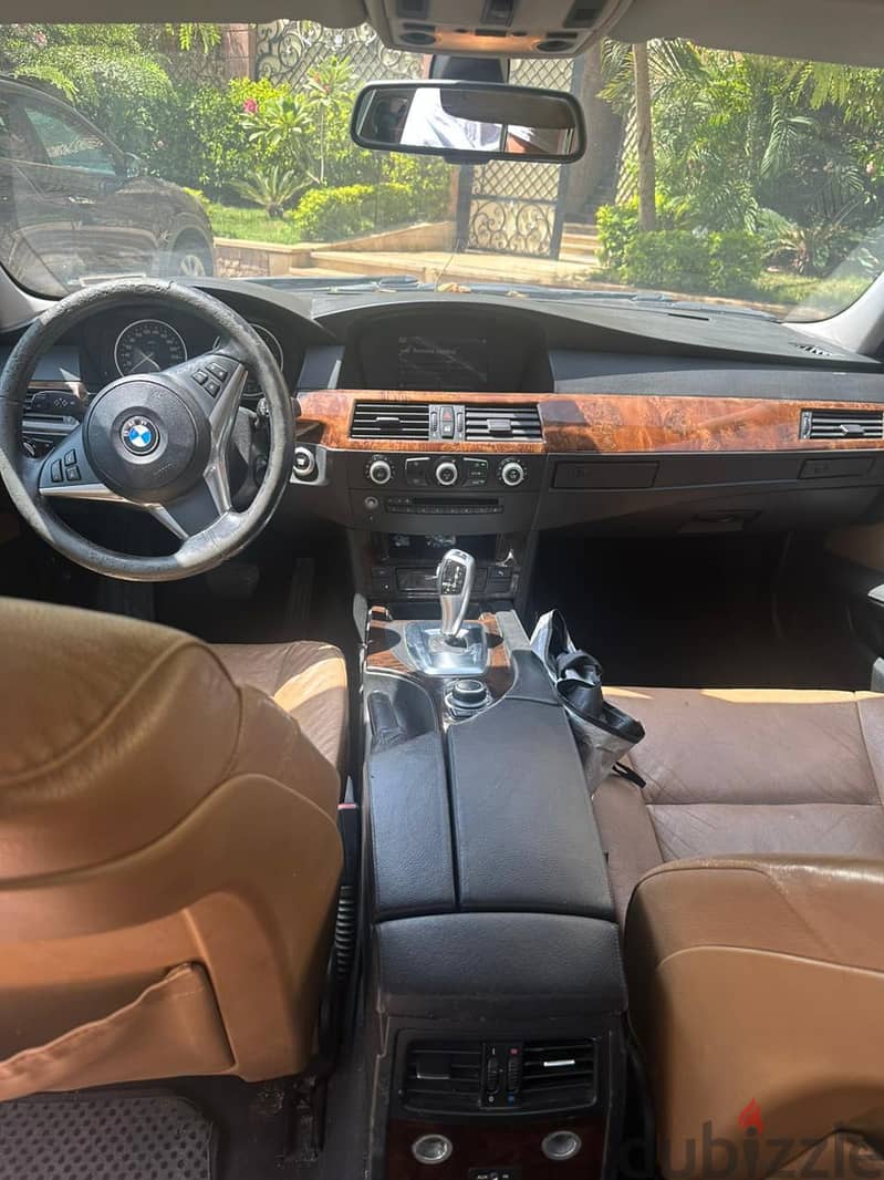 BMW 525 2010