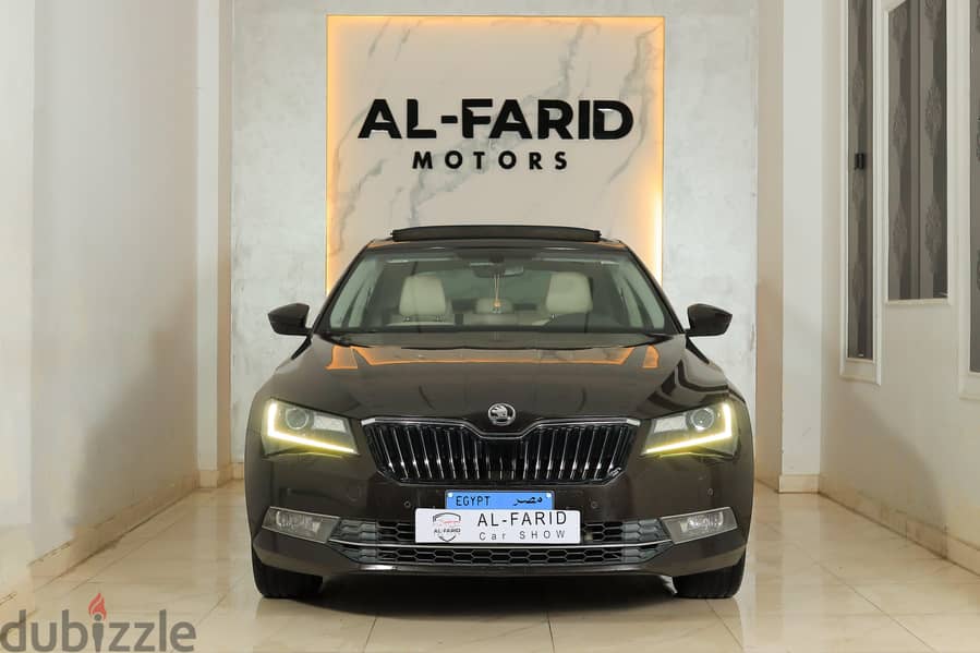 سكودا سوبرب 2018 Skoda superb أعلى فئه فبريكا بالكامل بحالة الزيرو