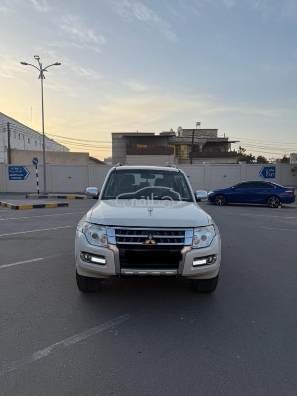 ميتسوبيشي باجيرو 2019 للبيع السيب