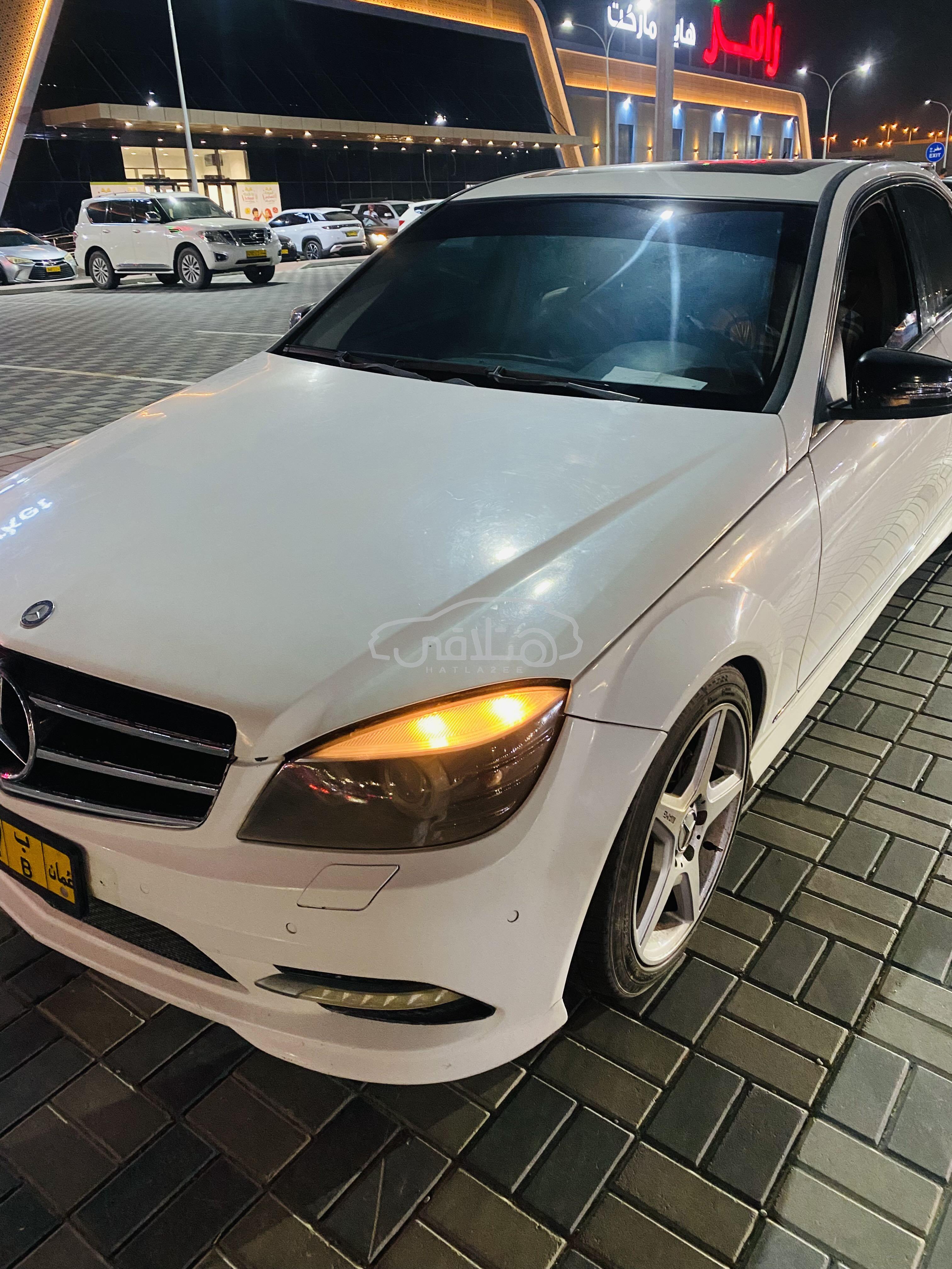 مرسيدس C 300 2010 للبيع بركاء