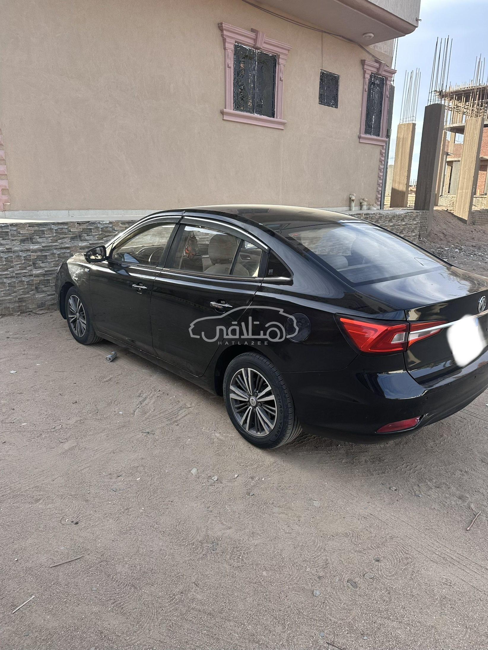 ام جى 5 2021 للبيع البحر الأحمر