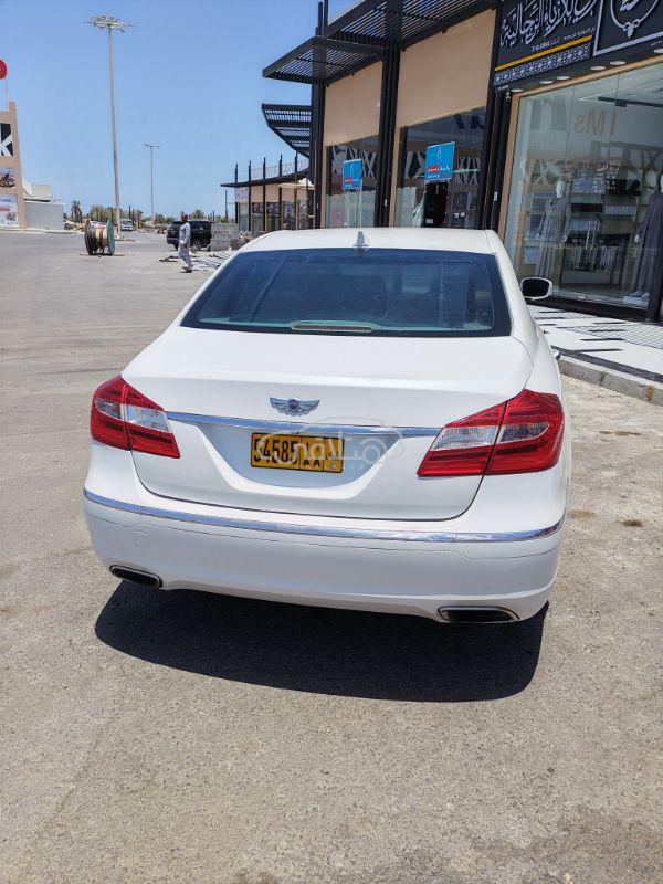 جينيسيس‎ G70 2014 للبيع المصنعة