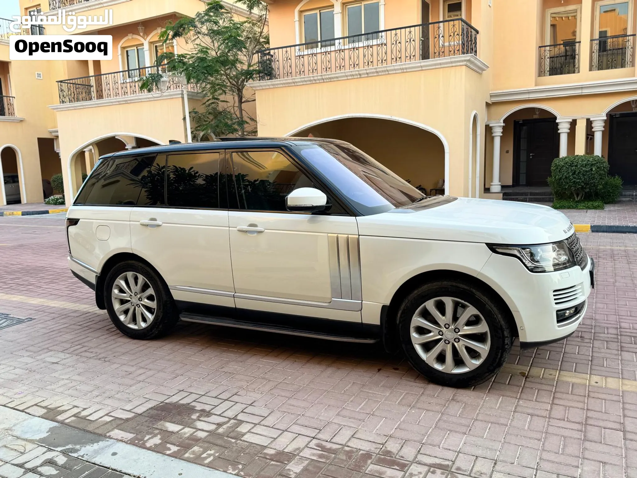 2017 RANGE ROVER VOGUE SE 3.0 PETROL 6 CYLINDERS SUPERCHARGED – FOR SALE