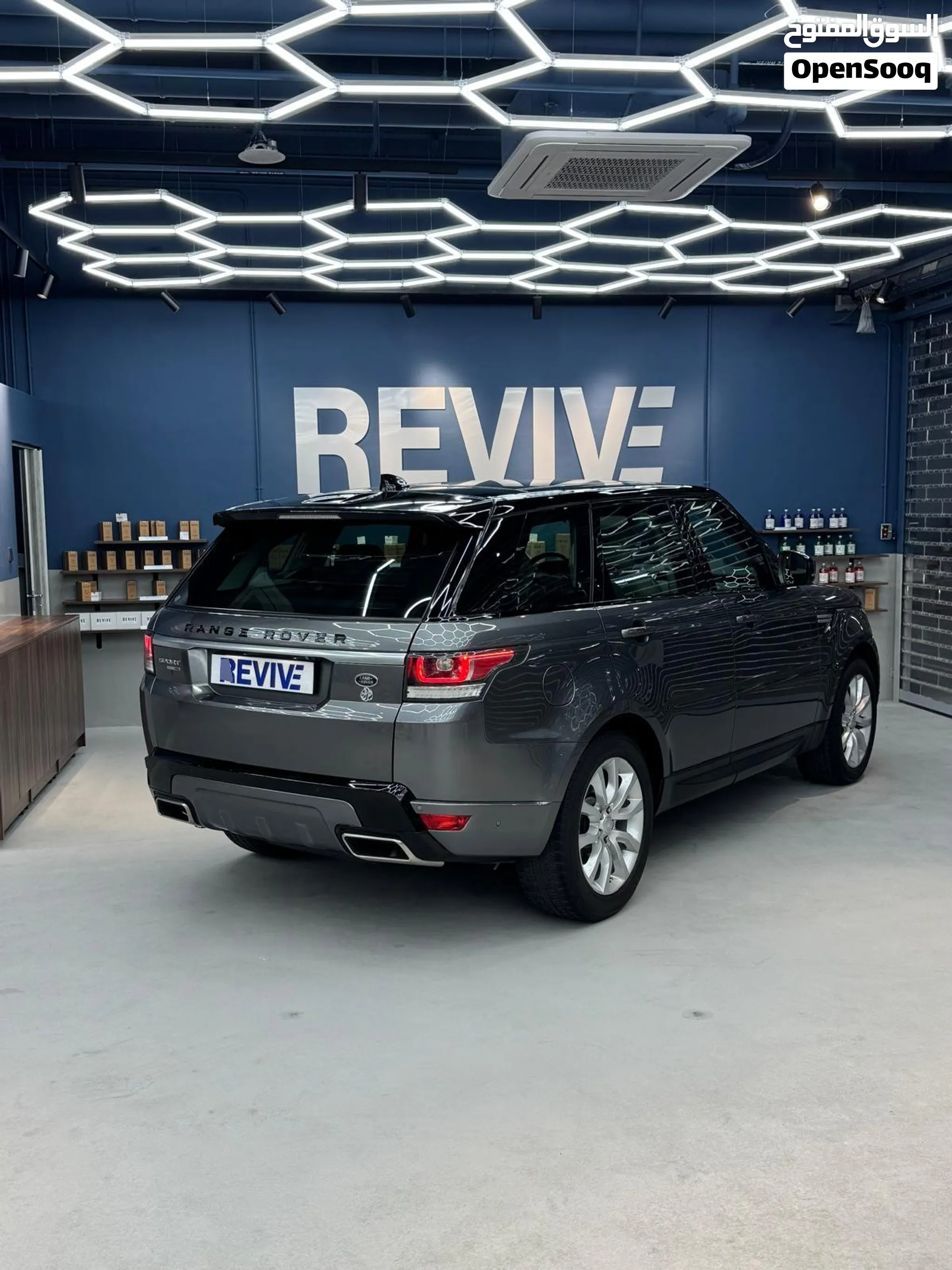 RANGE ROVER SPORT super charged 2017 LOW MILEAGE 113000 KM EXCELLENT CONDITION NEVER BEEN OFF ROAD
