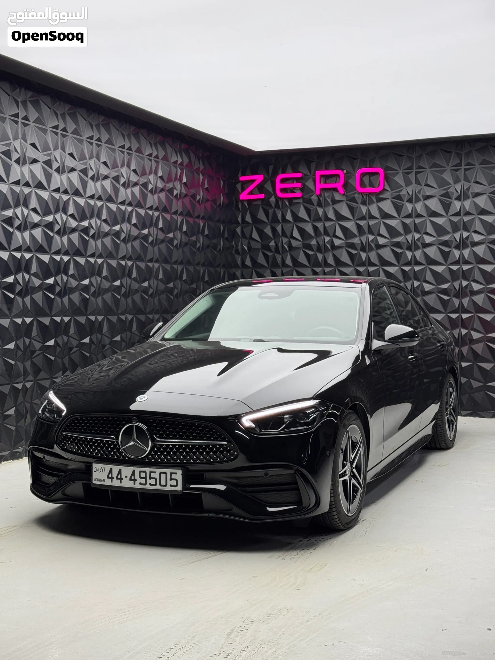 مرسيدس C180 2025 AMG Line Advanced Plus Night Package 22 ألف كم