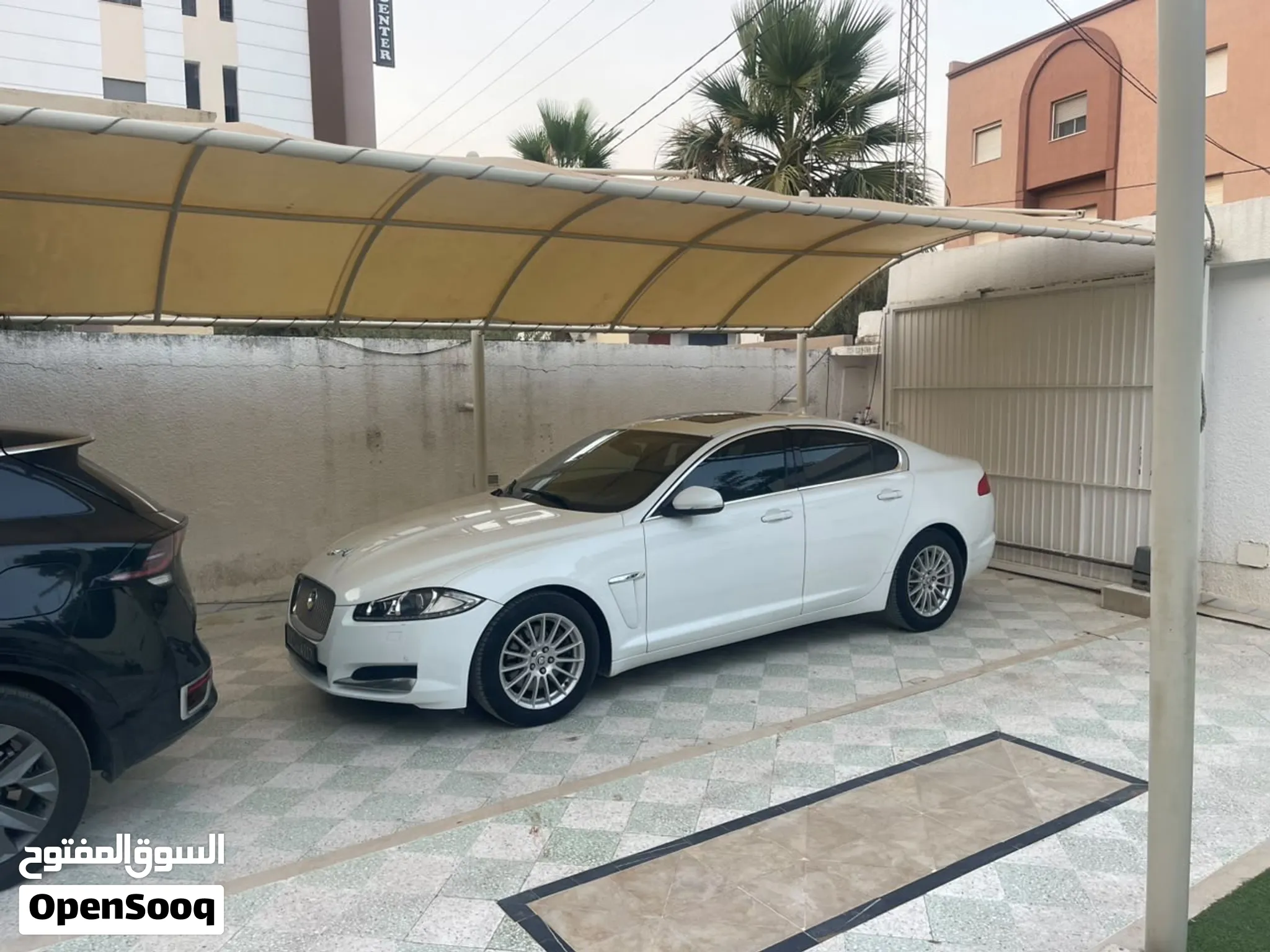 2014 Jaguar XF X250 facelift 2.0T 240PS
