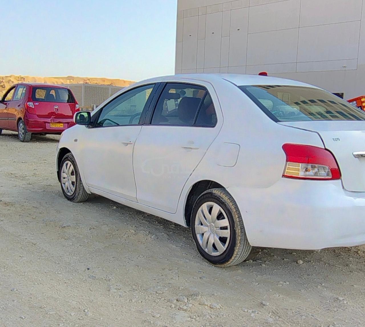تويوتا ياريس 2008 للبيع السيب