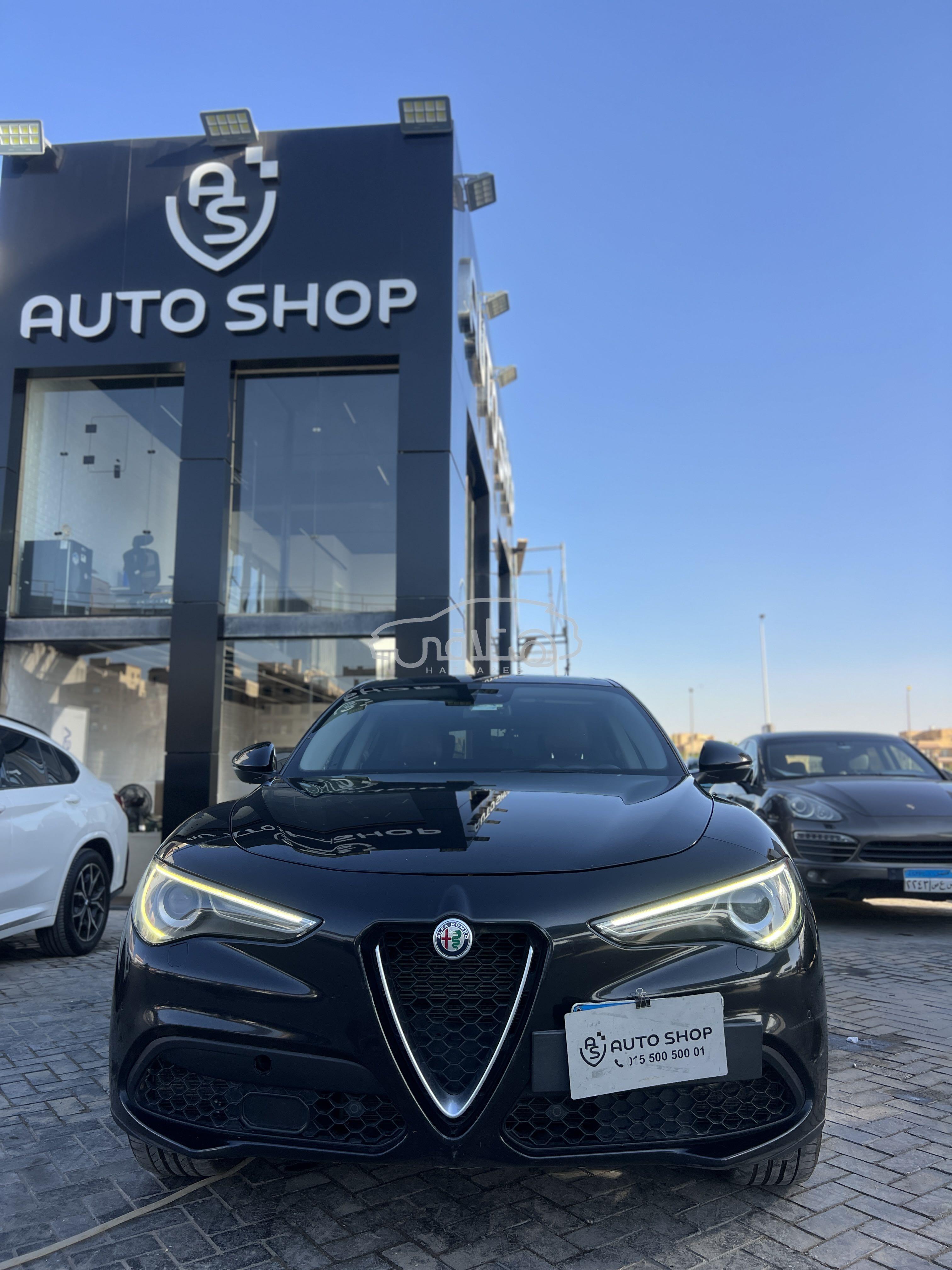 الفاروميو ستلفيو 2020 للبيع مدينة الشيخ زايد