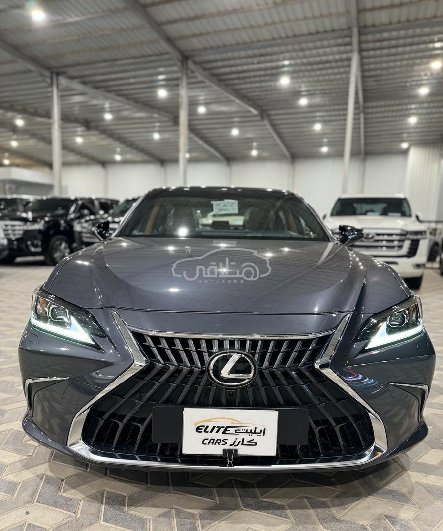 لكزس ES 350 2024 للبيع الرياض