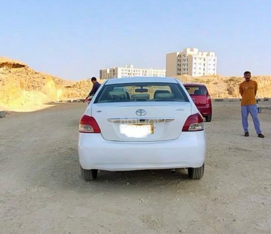 تويوتا ياريس 2008 للبيع السيب