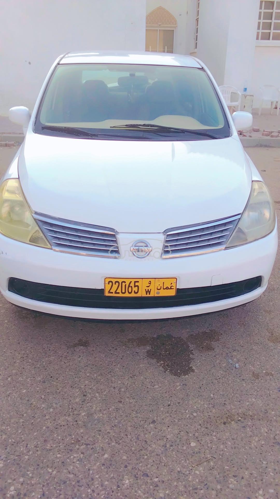 نيسان تيدا 2007 للبيع الغبرة