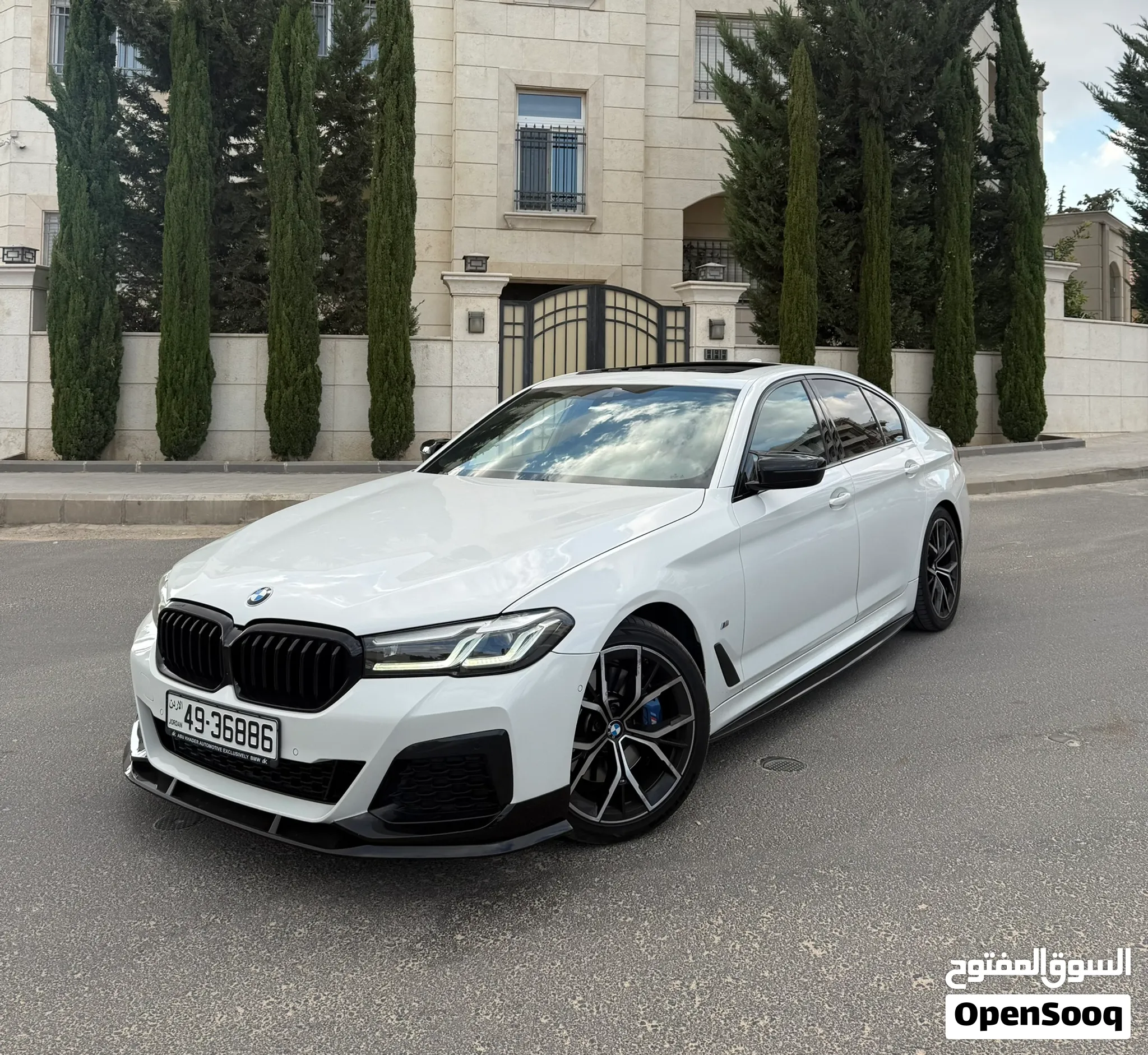 وارد وكالة BMW 530i Mkit (2023)مايلد هايبرد للبيع