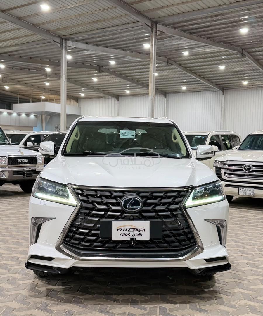 لكزس LX 570 2016 للبيع الرياض