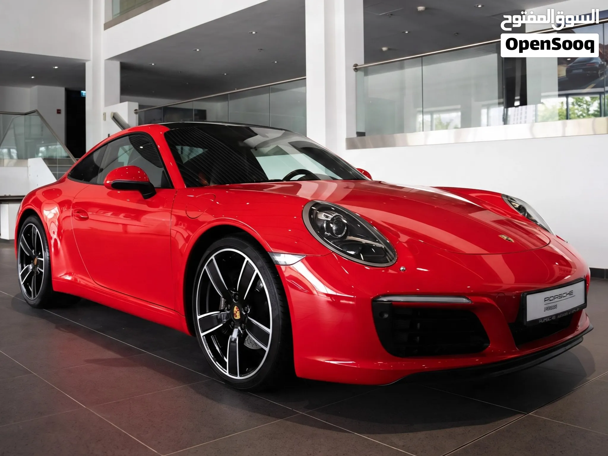2018 Porsche 911 Carrera Coupe GCC Specs - Excellent Condition with Modern Features