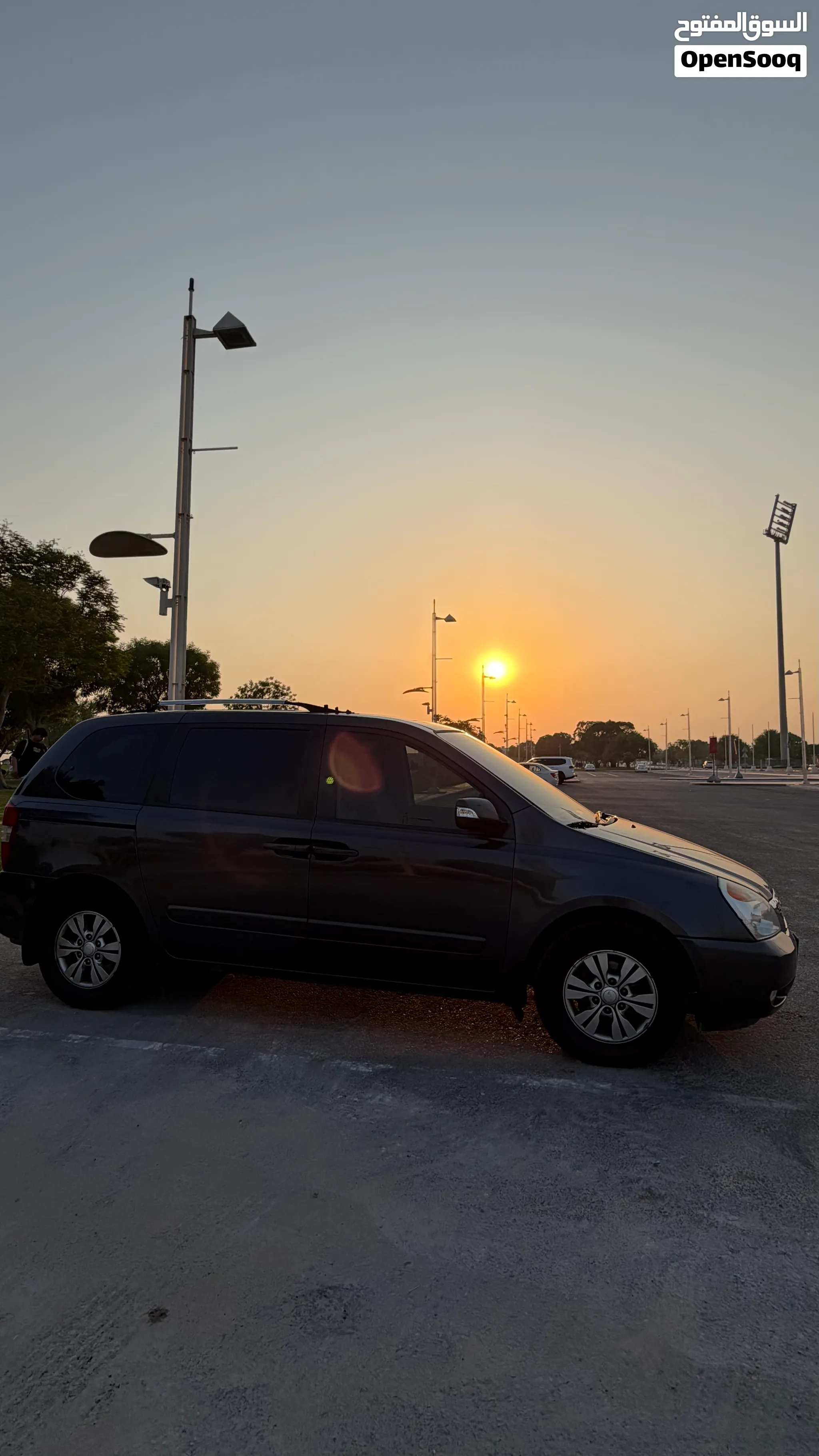 Kia Carnival 2013 Automatic 133,000 Km 6 Cylinder Front Wheel Drive (FWD)
