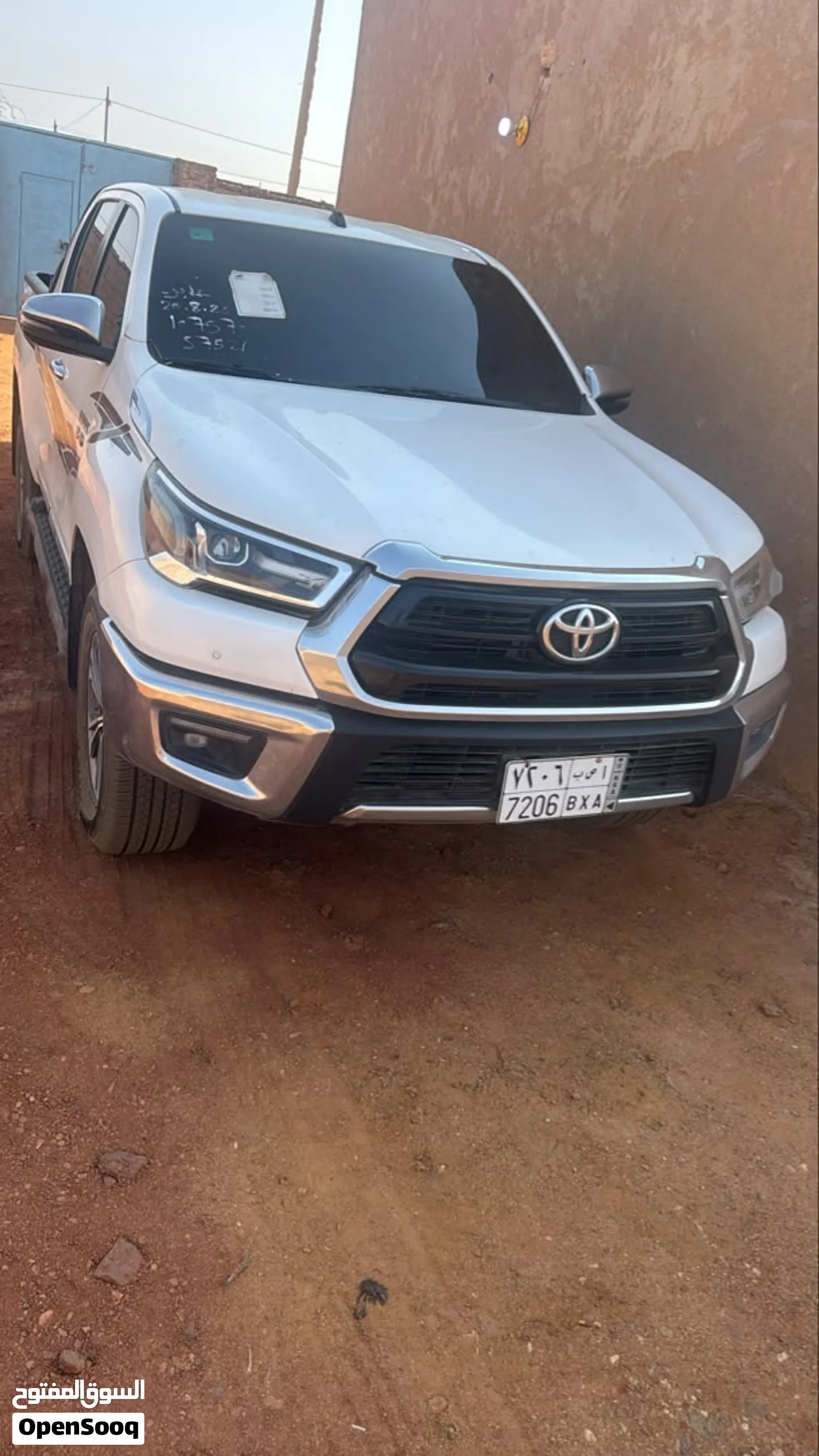 بوكس هايلوكس موديل 2022