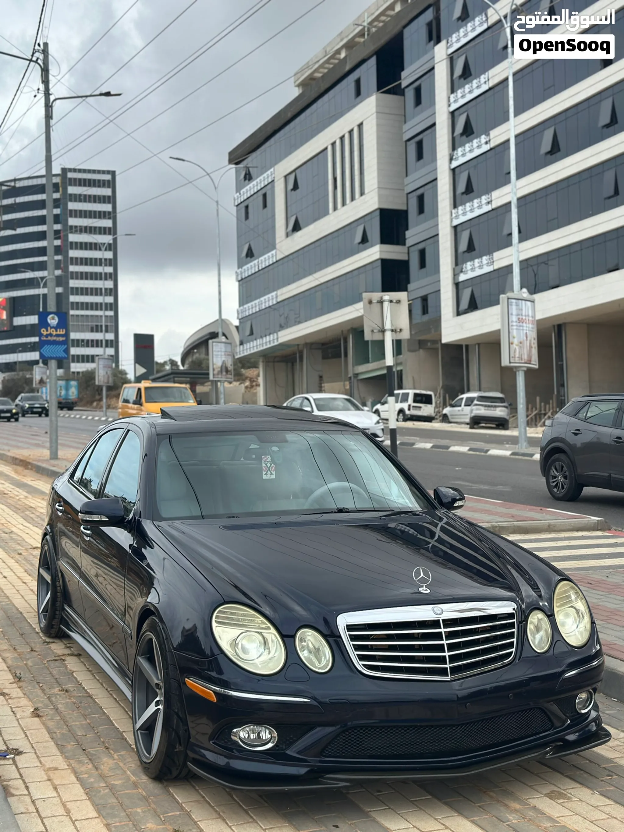 Mercedes E280