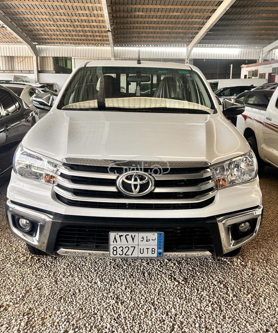 تويوتا هايلكس 2024 للبيع الرياض