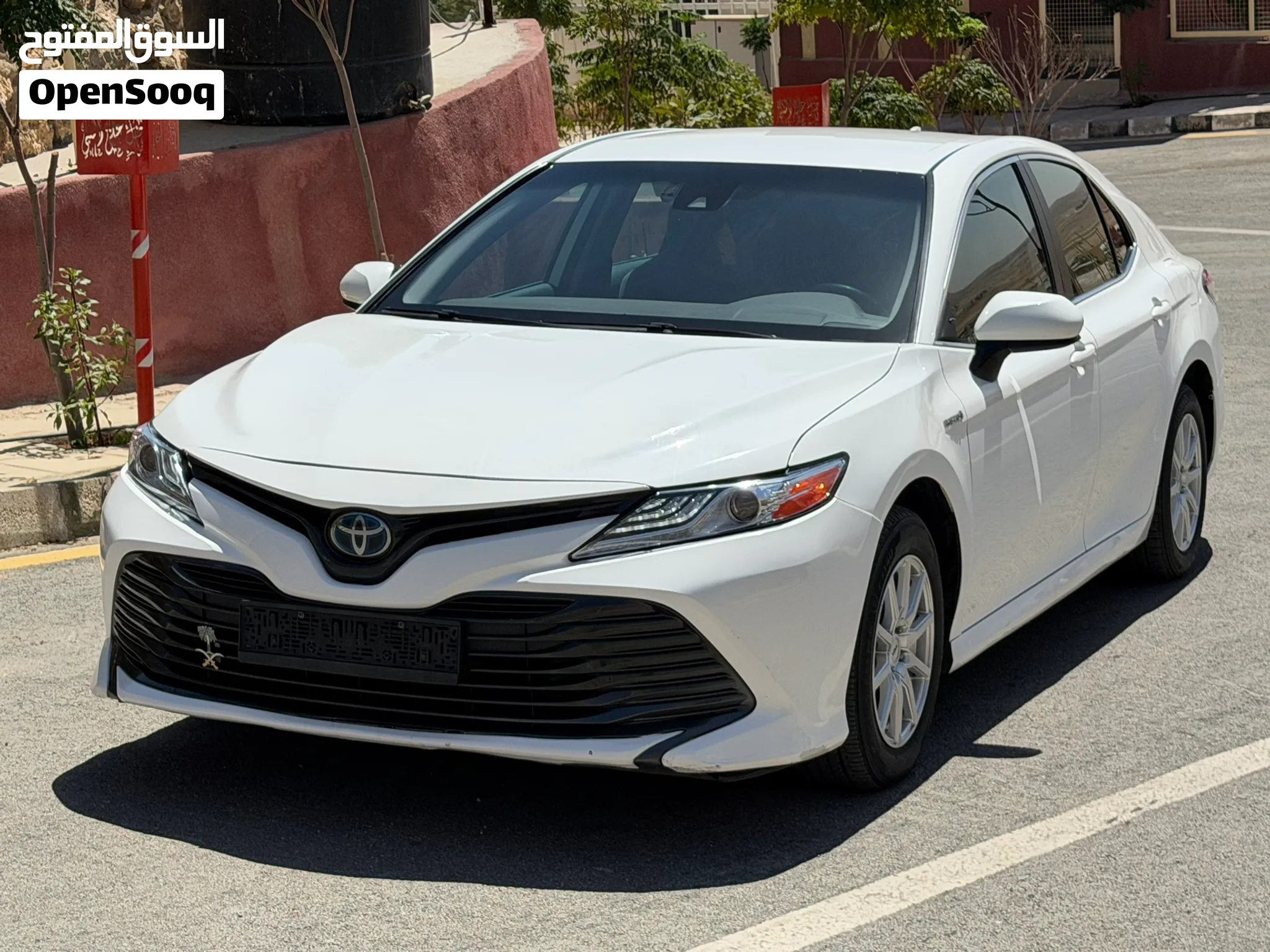 Toyota Camry LE 2019- تويوتا كامري بطارية ليثيوم 2019