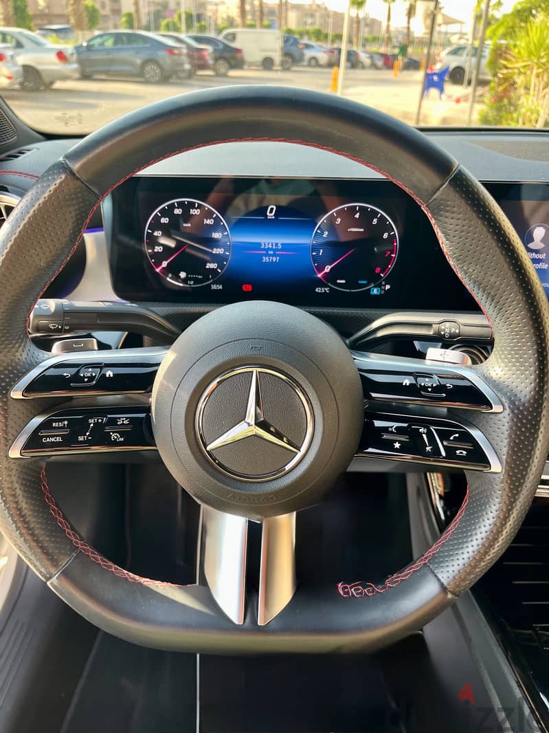 Mercedes-Benz CLA 200 2024