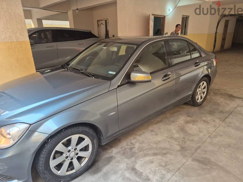 Mercedes-Benz C180 2012