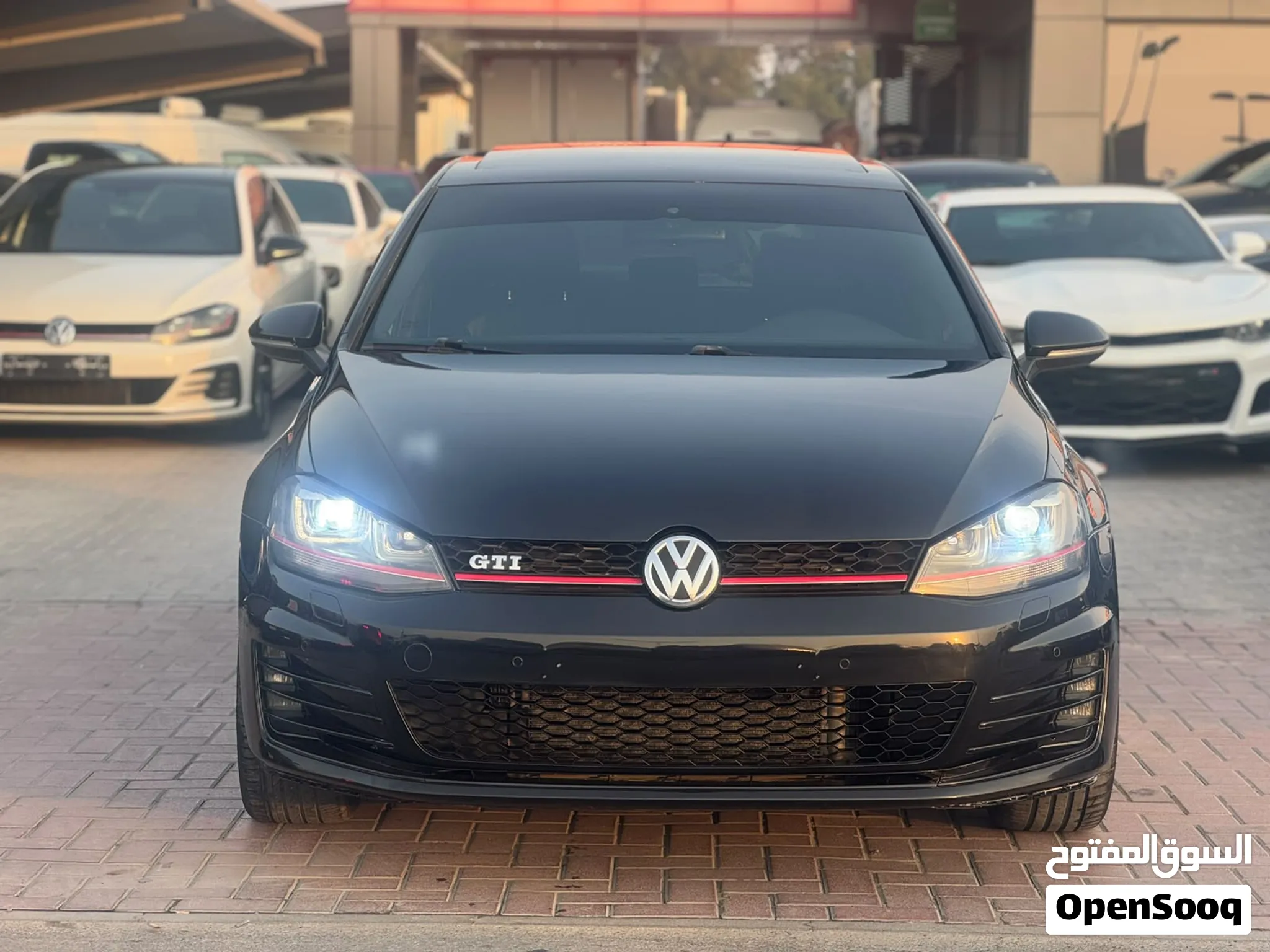 غولف GTI 2015 خليجي فل اوبشن بحالة ممتازة جاهزة للتسجيل