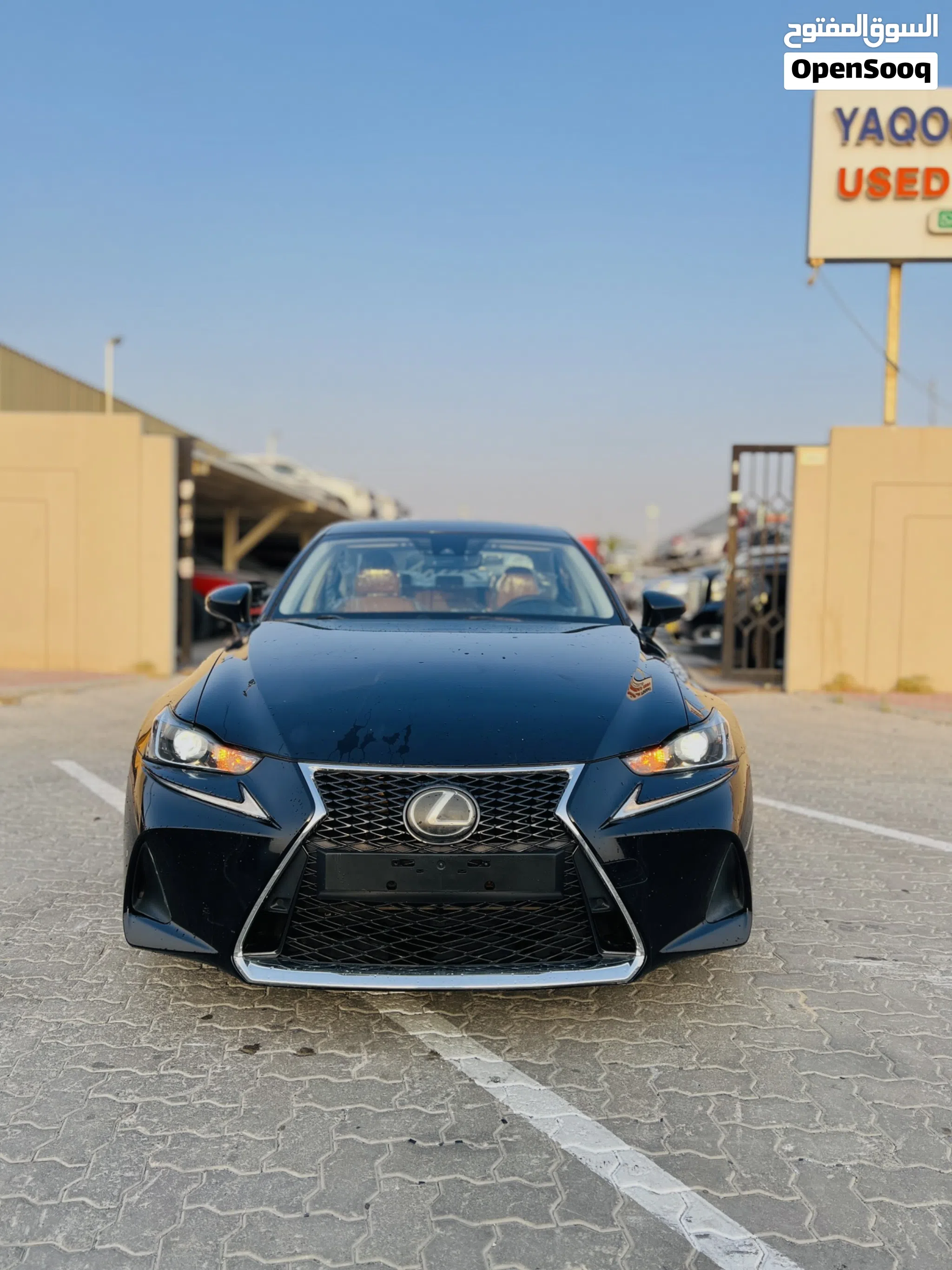 LEXUS IS300,BLACK,2018