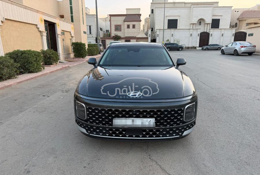 هيونداي أزيرا 2024 للبيع الرياض