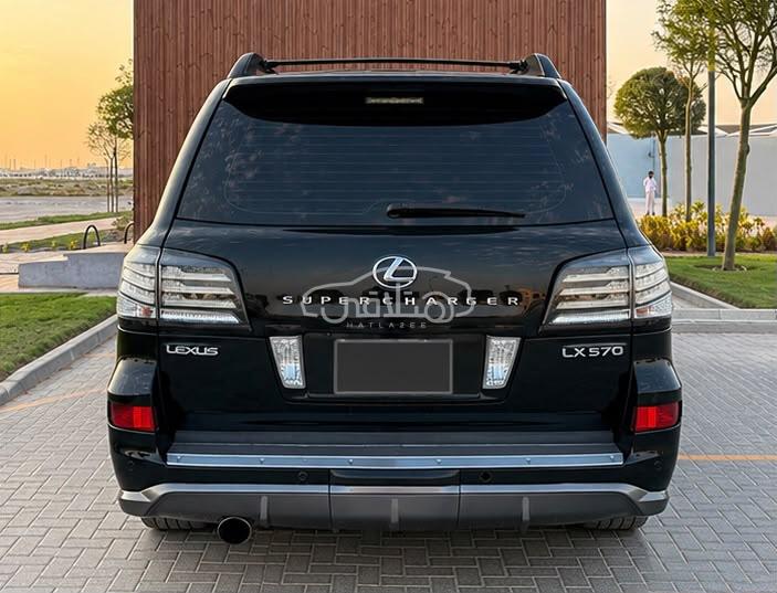 لكزس LX 570 2010 للبيع البريمي