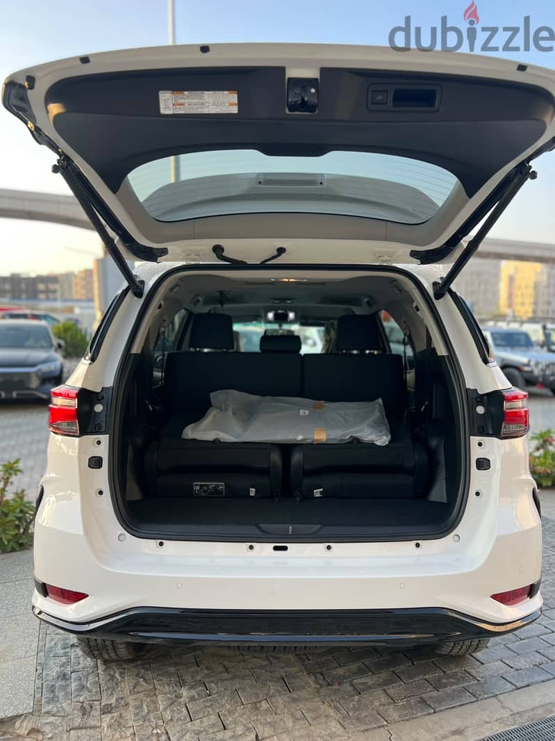Toyota Fortuner 2027