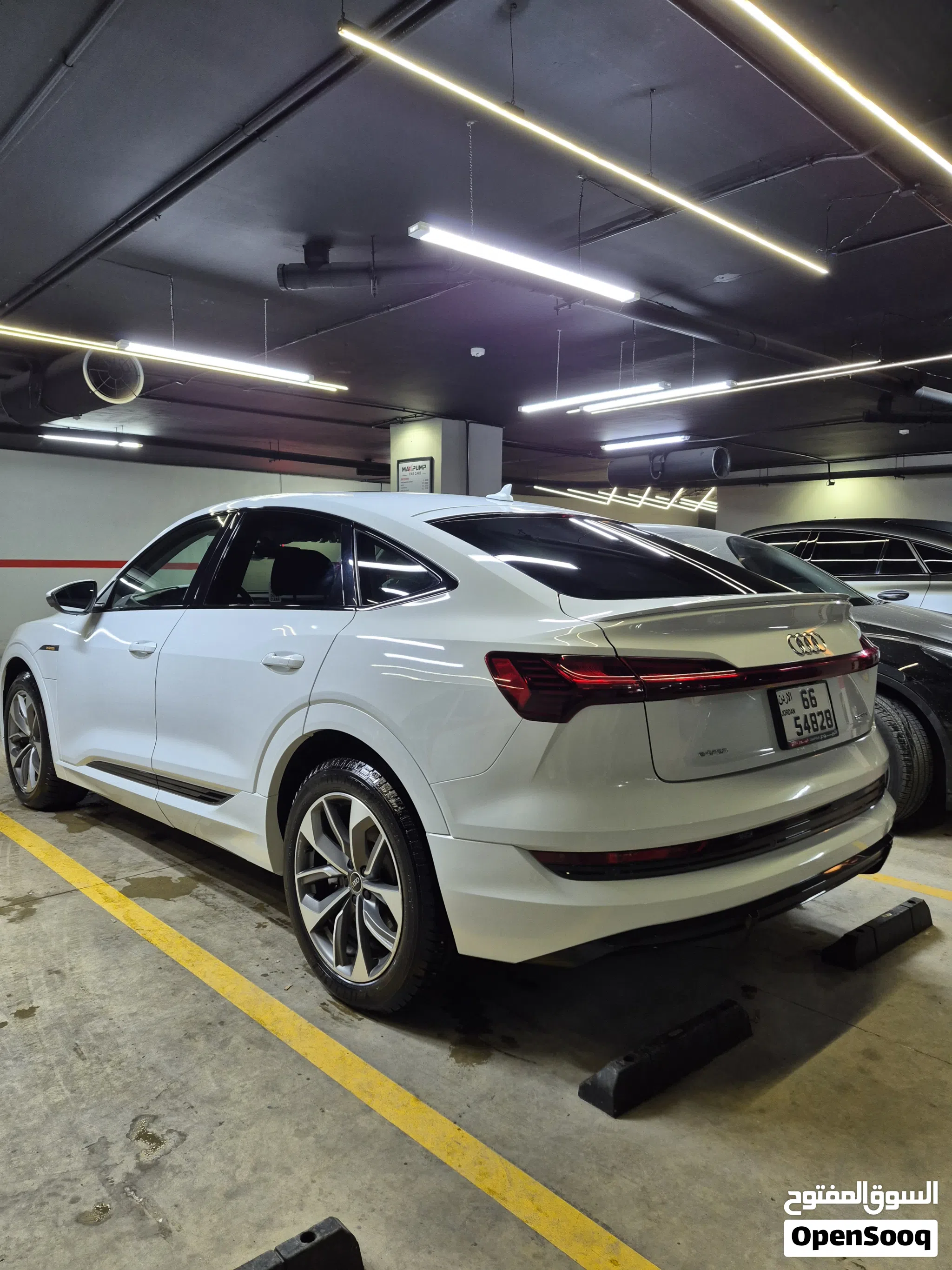 Audi e tron electric 2021