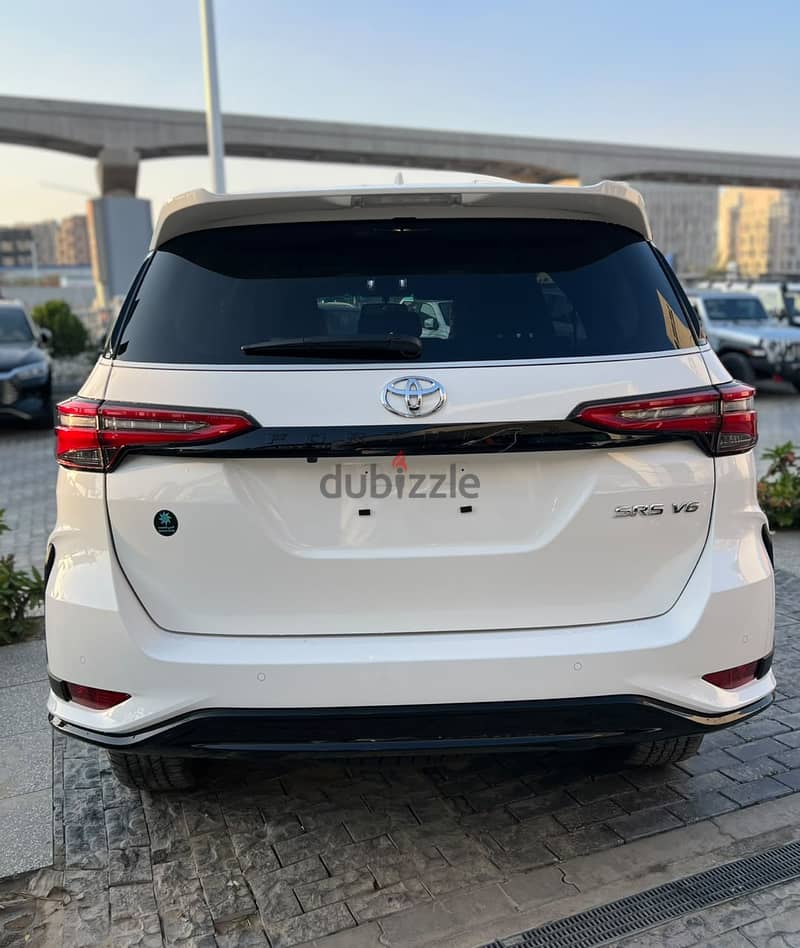 Toyota Fortuner 2027