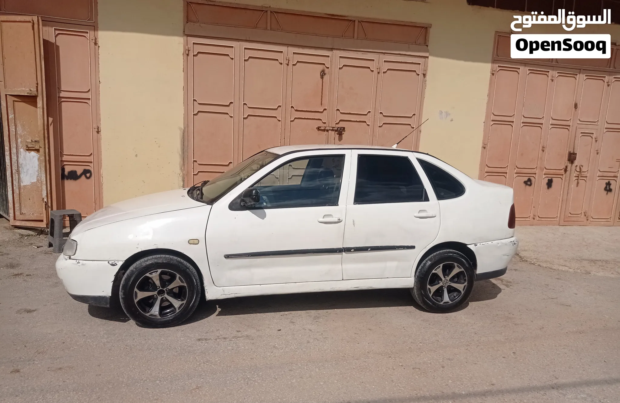 بولو كلاسيك ديزل 97 بحاله جيده